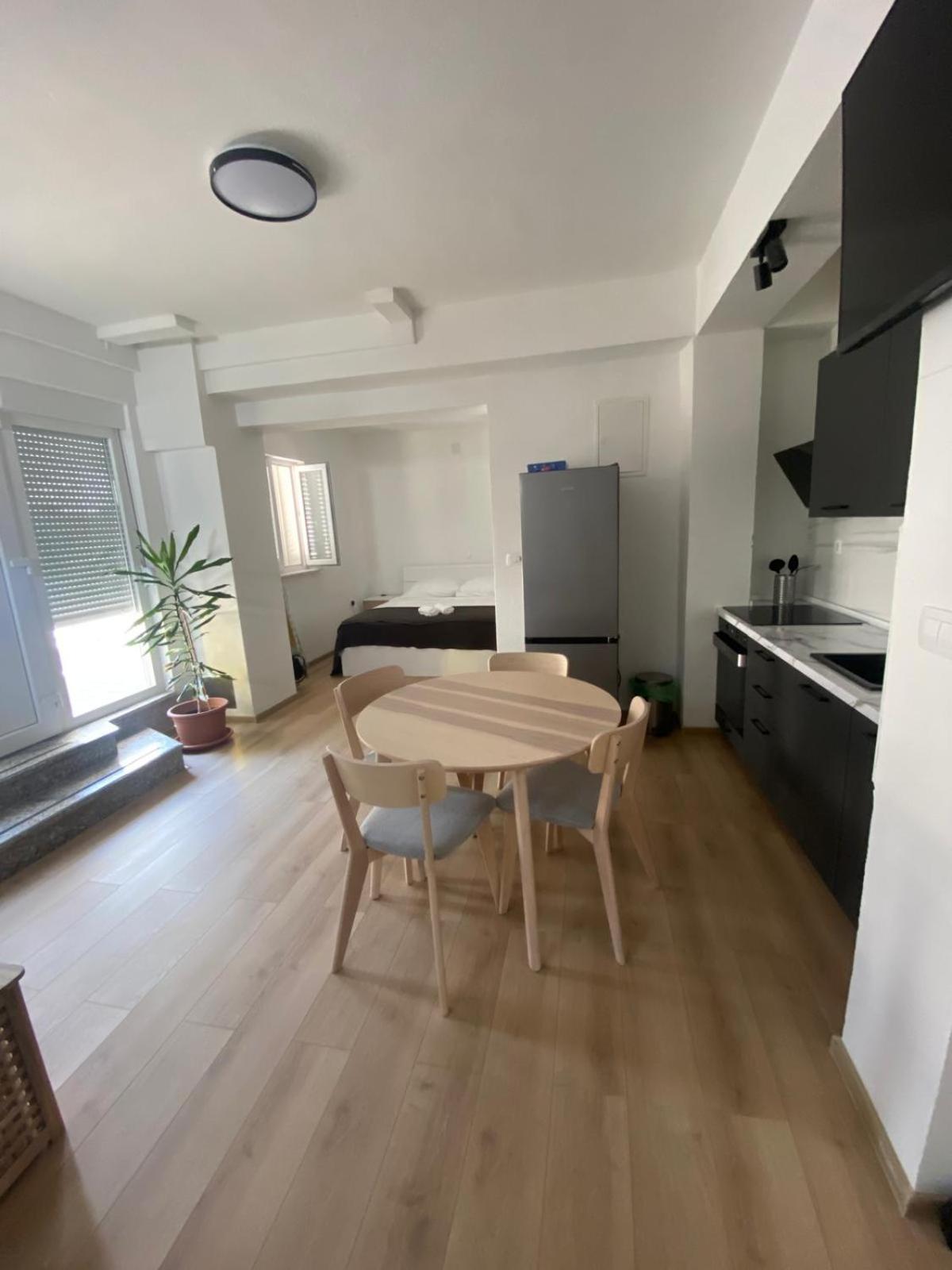Studio Apartman Sedmica 자다르 외부 사진